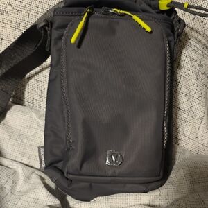NWOT lululemon athletica Water Bottle Belt Bag with Neon Accents